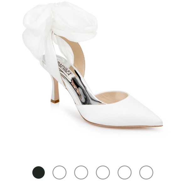 Worn once. Point of shoes are a tiny bit dirty only worn once for my wedding! - Picture 5 of 6